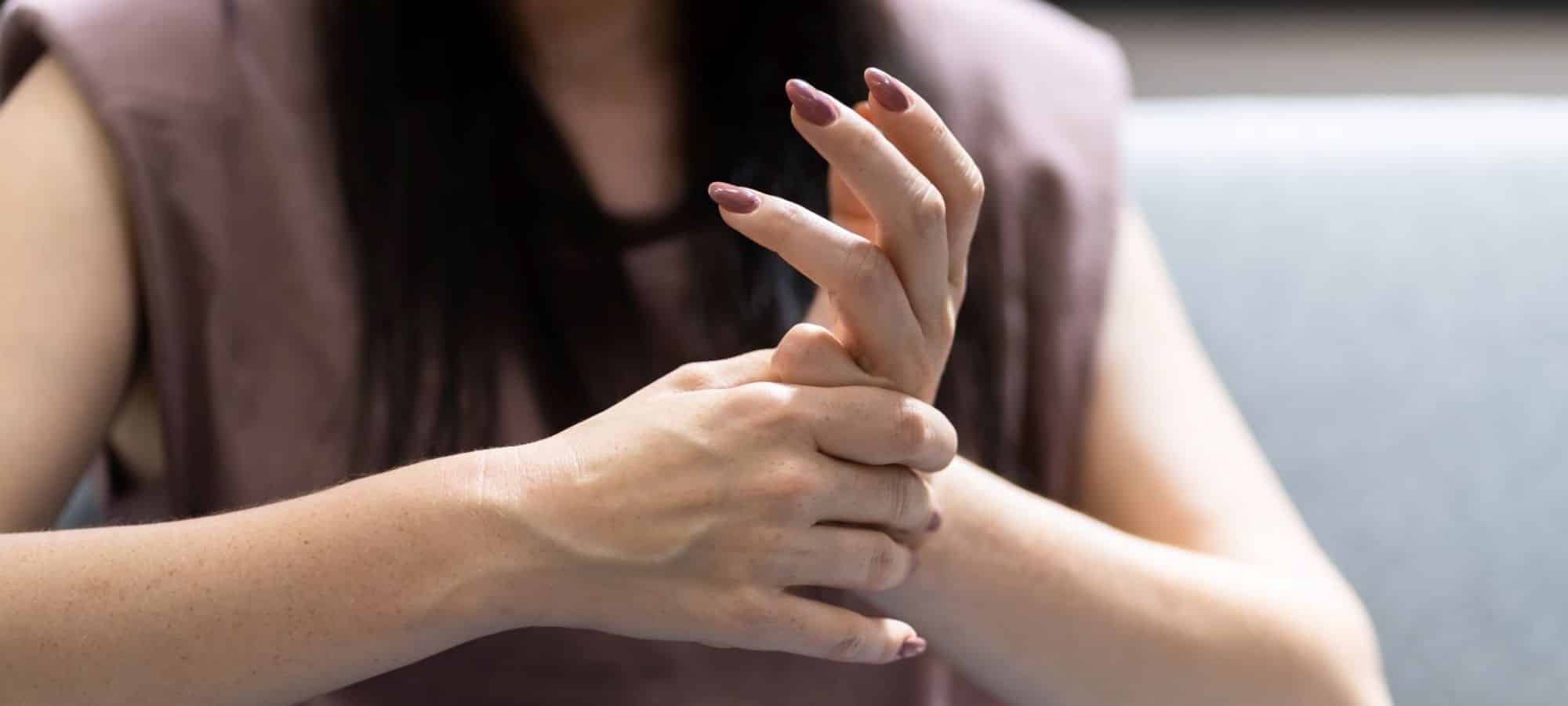 cracking your knuckles 1 cracking your knuckles